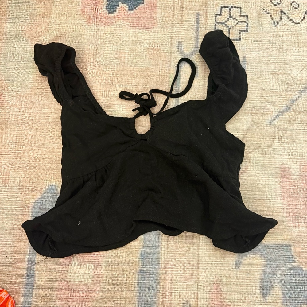 Forever 21 Elegant Black Women's Top
Size XS